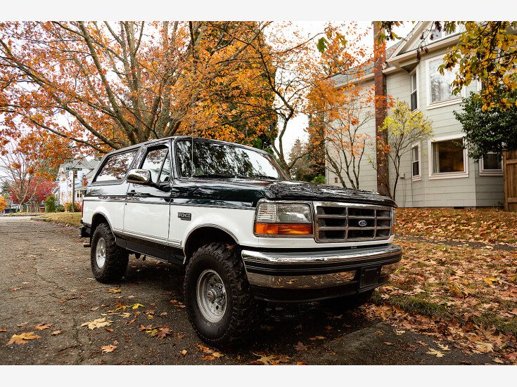 Thumbnail Photo undefined for 1994 Ford Bronco XLT